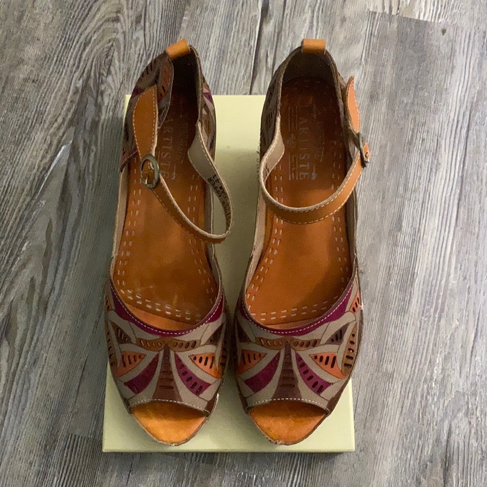 New Spring Step L’Artiste Avelle Camel Heeled Sandals (Brand size 41 US 9.5 - 10